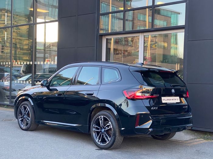 BMW iX1 2023