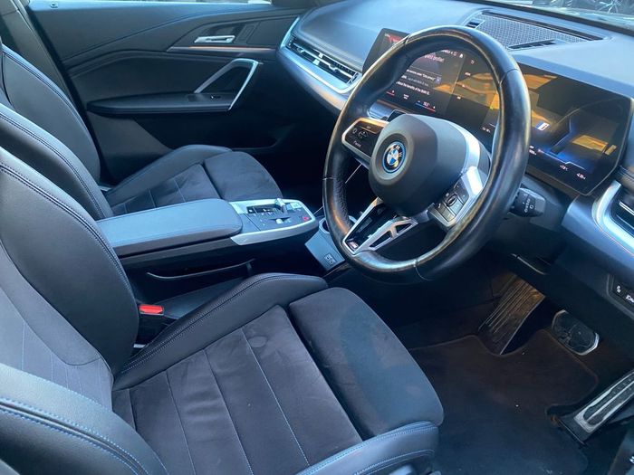 BMW iX1 2023