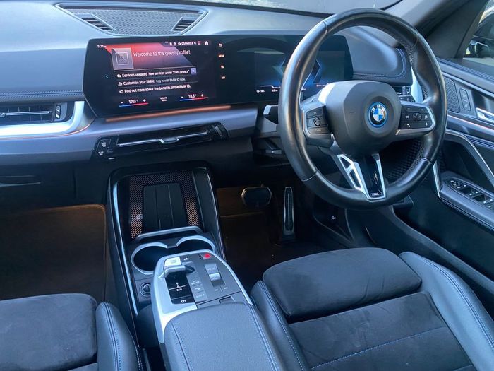 BMW iX1 2023