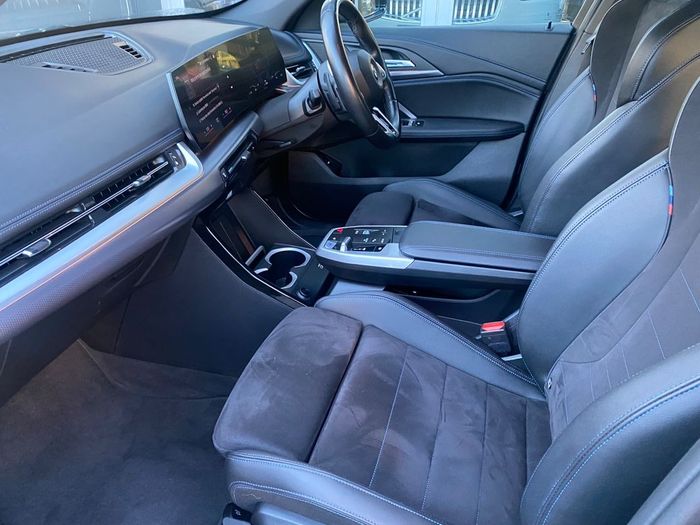 BMW iX1 2023