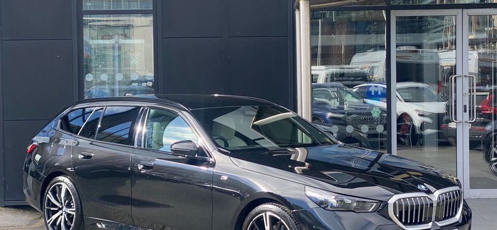 BMW 5 Series 2025