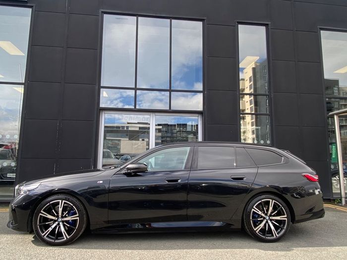 BMW 5 Series 2025
