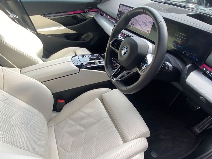 BMW 5 Series 2025
