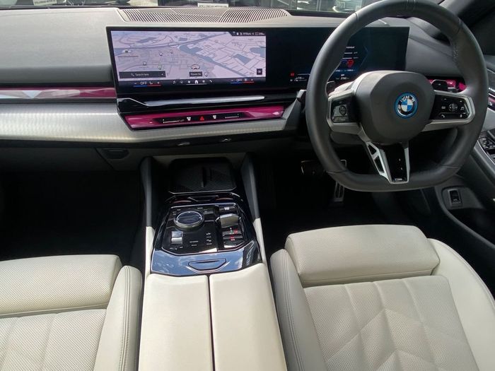 BMW 5 Series 2025