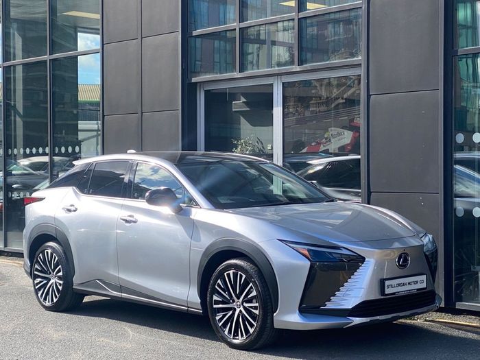 Lexus RZ 2025