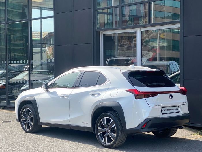 Lexus UX250h 2020