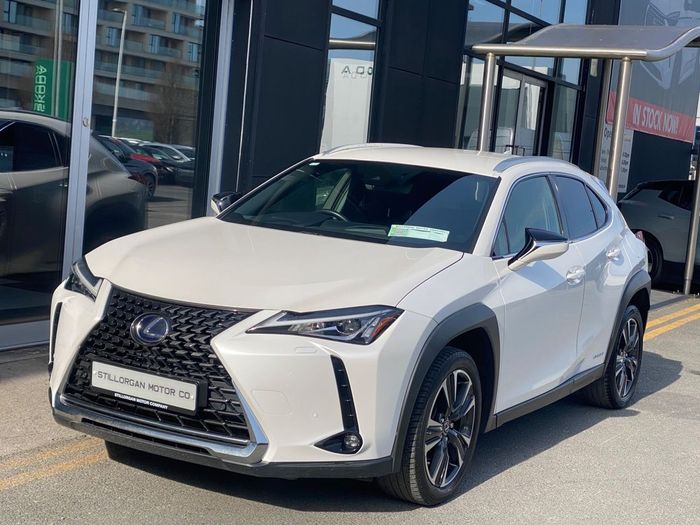 Lexus UX250h 2020