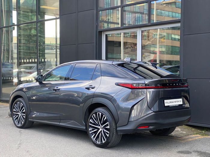 Lexus RZ 2024
