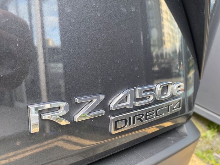 Lexus RZ 2024