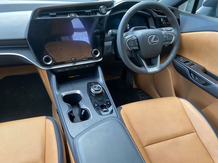 Lexus RZ 2024