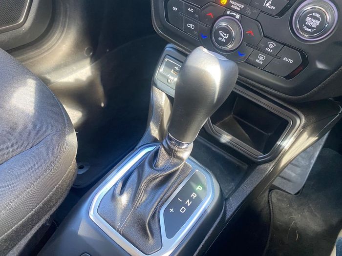 Jeep Renegade 2023