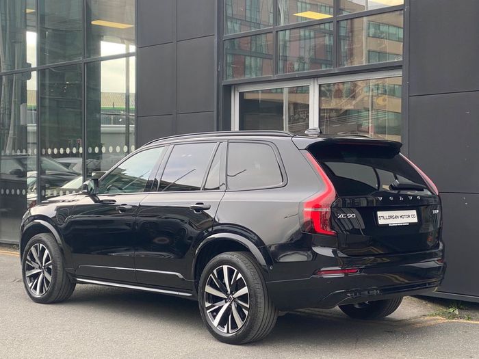 Volvo XC90 2025