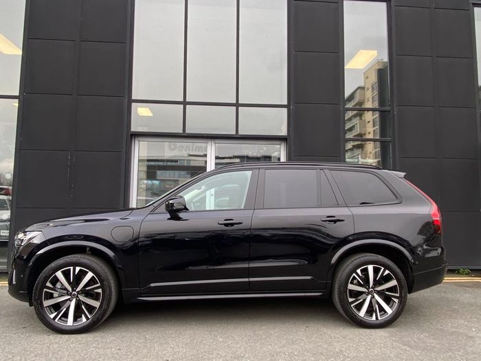 Volvo XC90 2025
