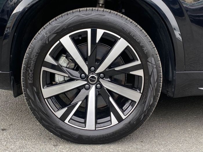 Volvo XC90 2025