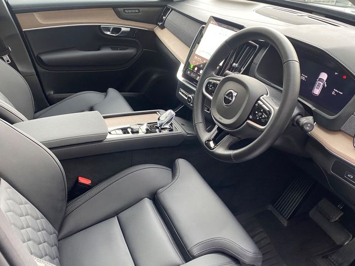 Volvo XC90 2025