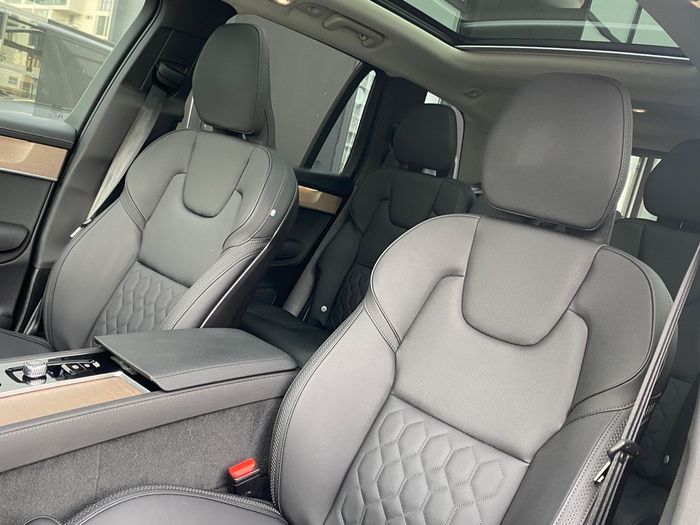 Volvo XC90 2025