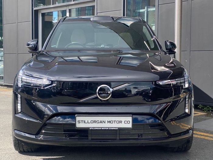Volvo EX90 2025