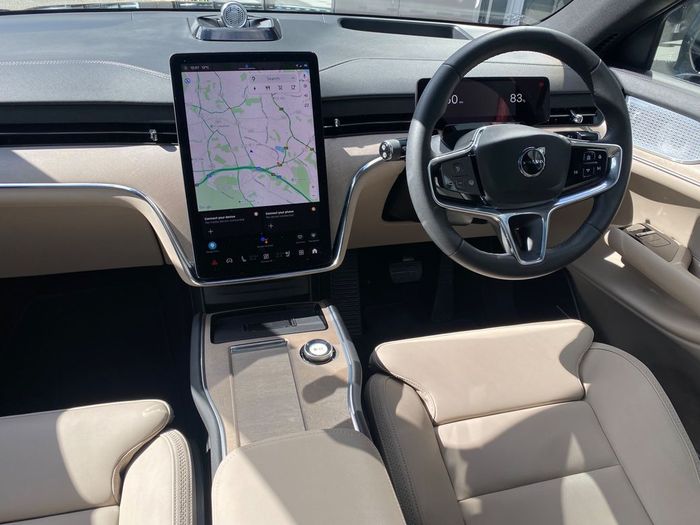 Volvo EX90 2025
