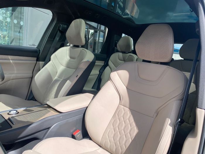 Volvo EX90 2025
