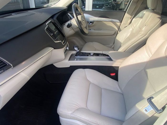 Volvo XC90 2019