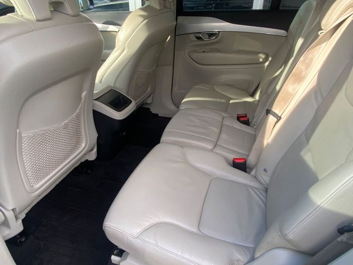 Volvo XC90 2019