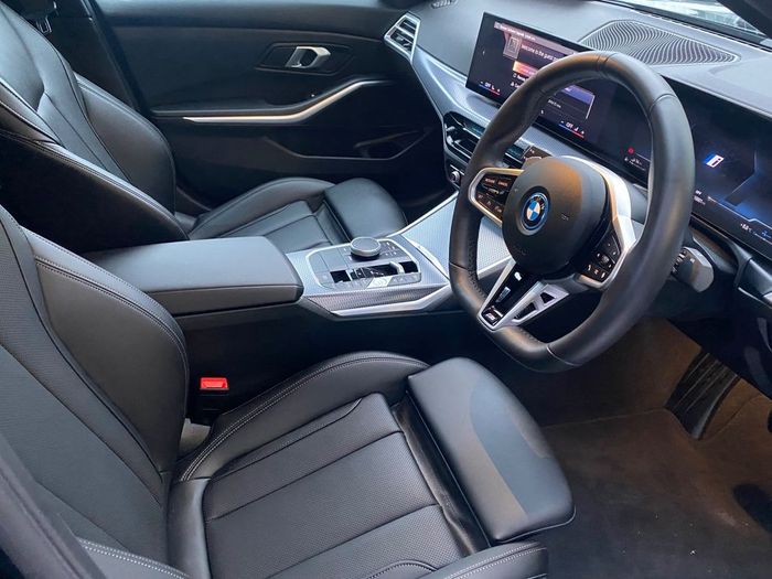 BMW 3 Series 2025