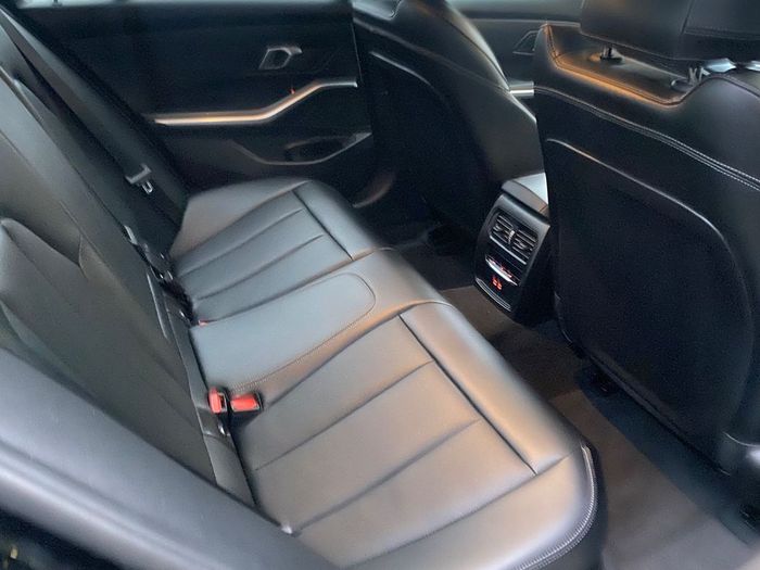 BMW 3 Series 2025