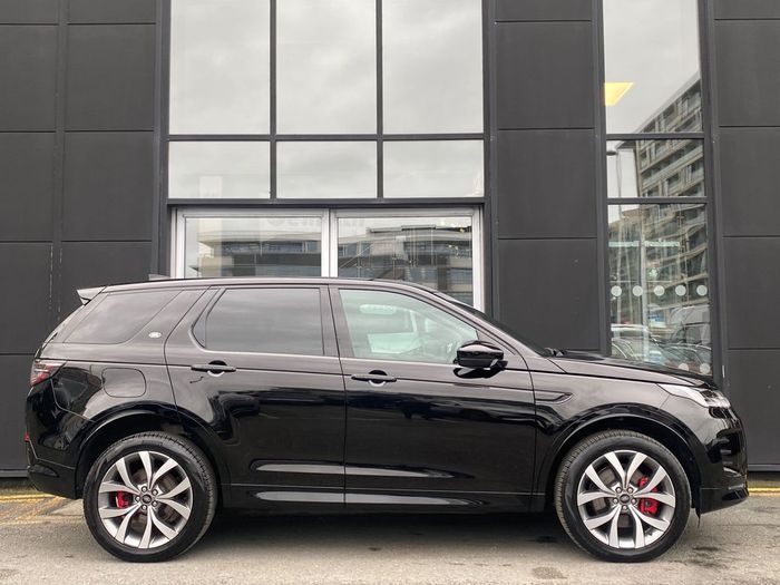 Land Rover Discovery Sport 2024