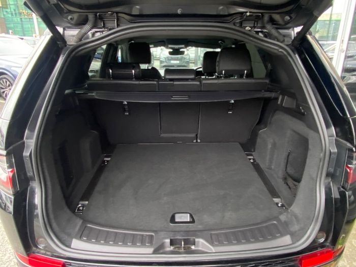Land Rover Discovery Sport 2024