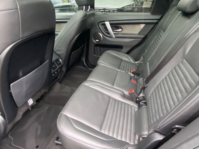 Land Rover Discovery Sport 2024