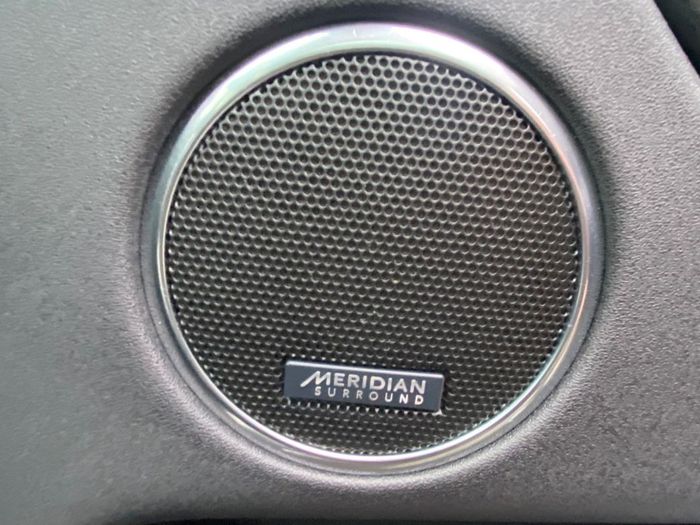 Land Rover Discovery Sport 2024