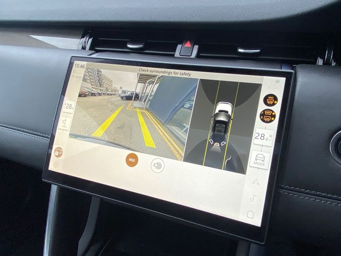Land Rover Discovery Sport 2024