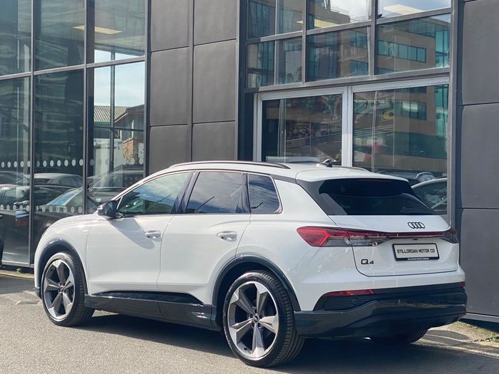 Audi Q4 E-tron 2024