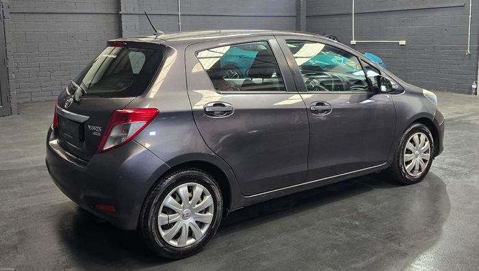 Toyota Yaris 2013