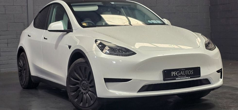 Tesla Model Y 2023