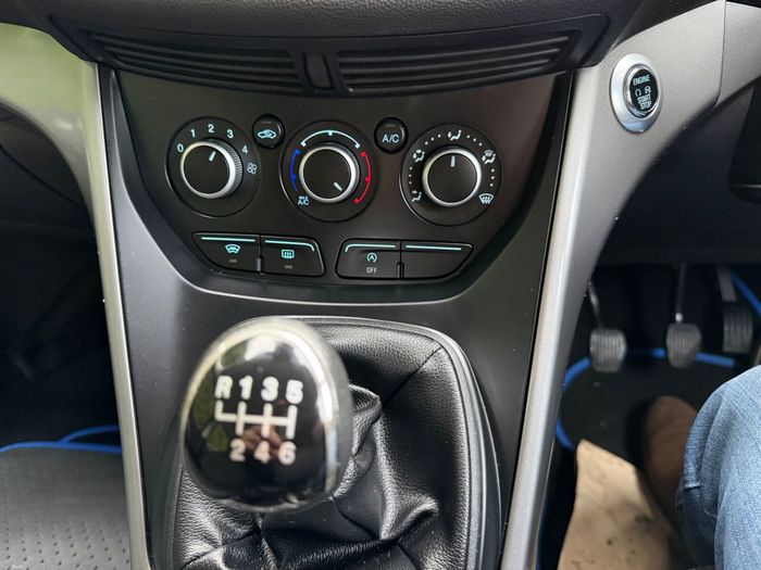 Ford Kuga 2015