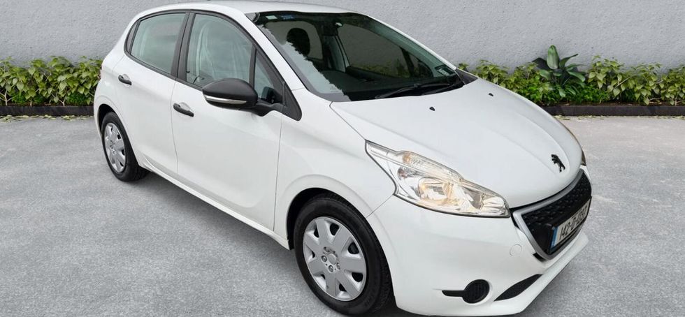 Peugeot 208 2014