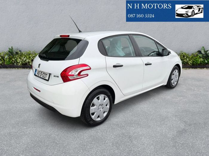 Peugeot 208 2014