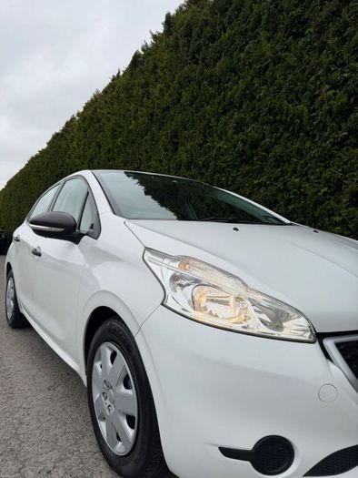Peugeot 208 2014