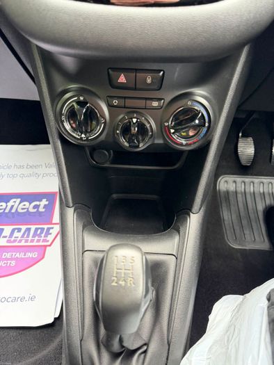 Peugeot 208 2014
