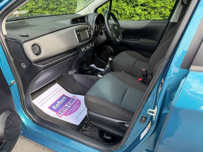 Toyota Yaris 2012