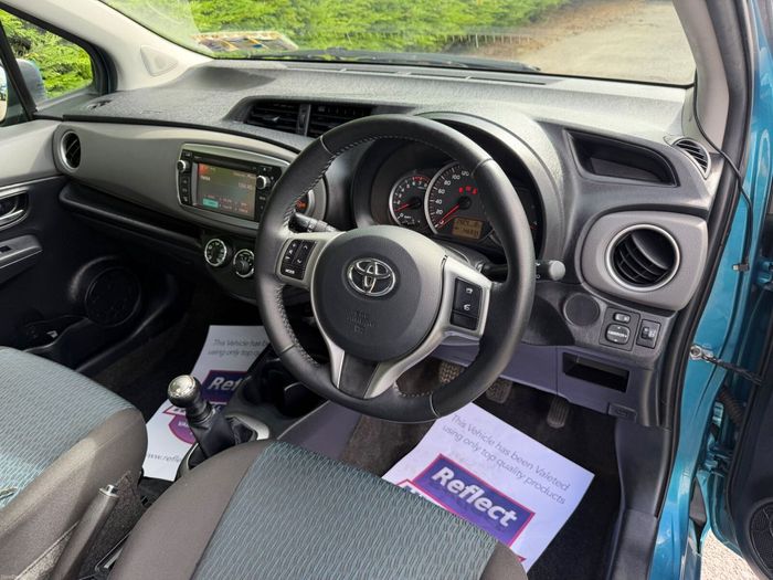 Toyota Yaris 2012