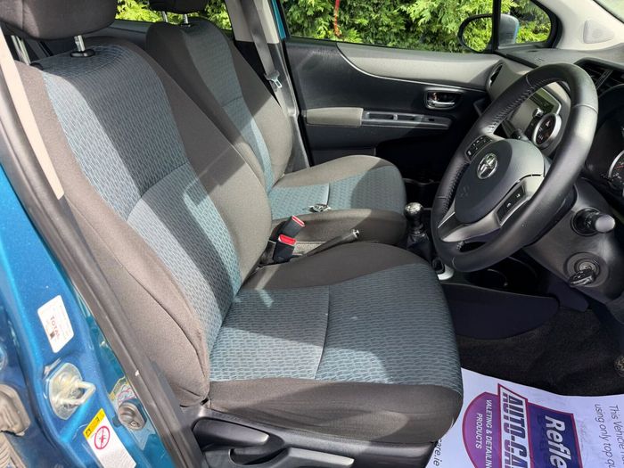Toyota Yaris 2012