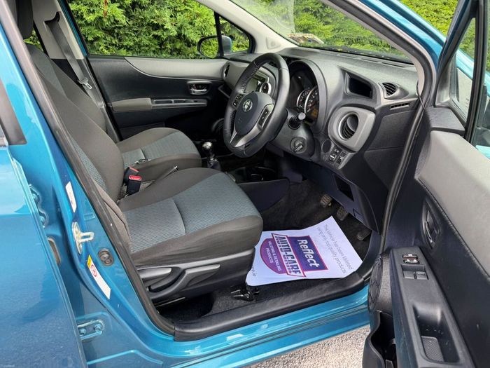 Toyota Yaris 2012