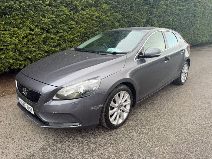 Volvo V40 2014