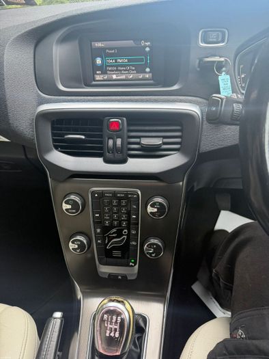 Volvo V40 2014