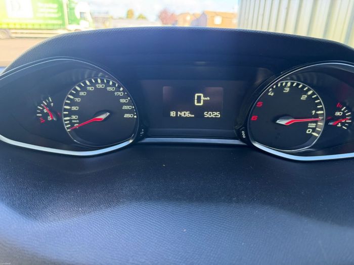 Peugeot 308 2014