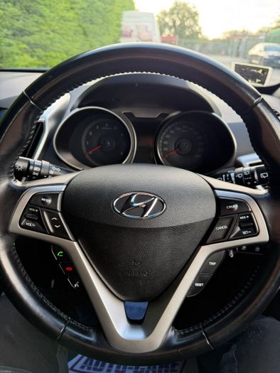 Hyundai Veloster 2014