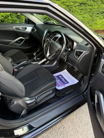 Hyundai Veloster 2014