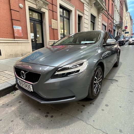 Volvo V40 2019